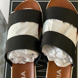 MIA Saige Platform Slide Sandal